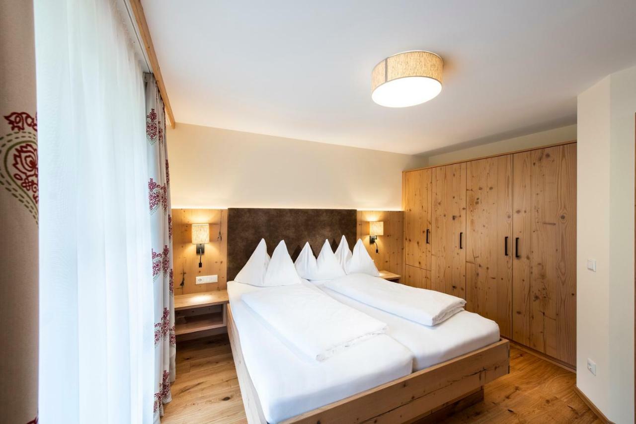 Hotel Seeblick Goldegg Exterior foto